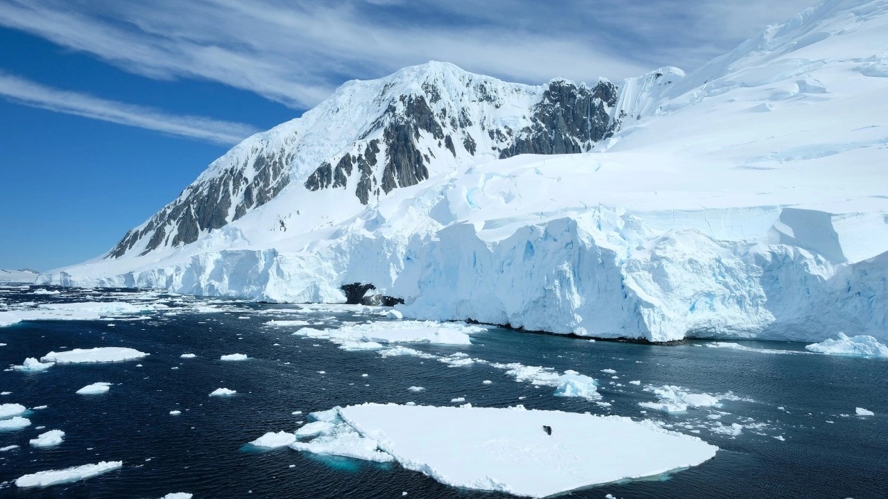 แอนตาร์กติกา ปริศนาใต้แผ่นน้ำแข็ง